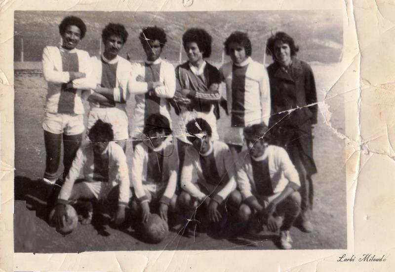  - 02-23236-l-ancienne-equipe-de-foot-de-sidi-hosni-tiaret