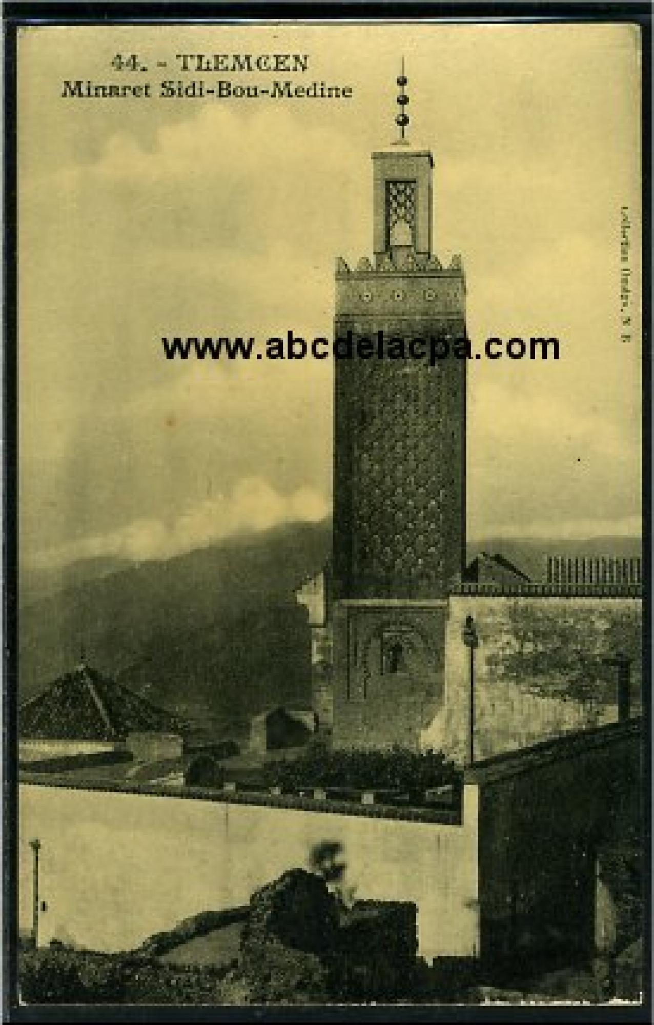 Tlemcen  - minaret sidi bou médine -